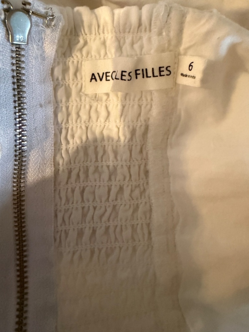 NWOT AVES LES FILLIES COTTON EMBROIDERED top size 6 - Picture 3 of 3